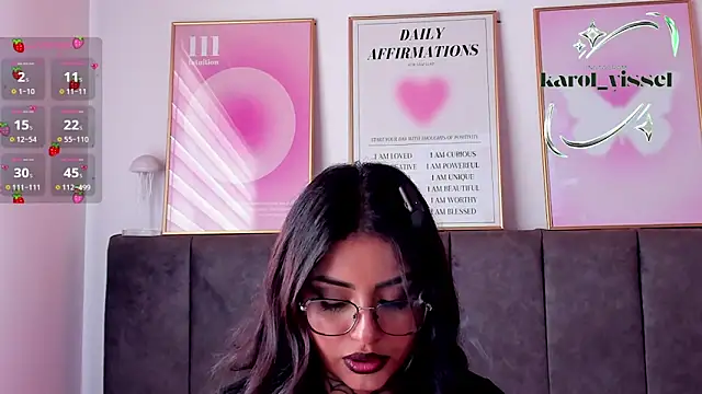 Hinataw33d01 online show from March 26, 2026, 3:10 pm