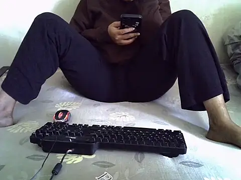 Snapshot of Crystal__Gee chatting on January 7, 2026, 10:20 am Crystal Gee online show from January 7, 2026, 10:20 am