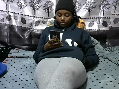 Snapshot of Sweet_kelsiey chatting on February 25, 2025, 9:04 pm Sweet kelsiey online show from February 25, 2025, 9:04 pm