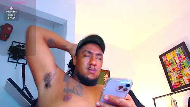 yosoy enzo2020 online show from January 19, 2026, 4:05 am