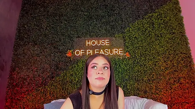 sarah-bonneth online show from March 3, 2026, 11:39 am