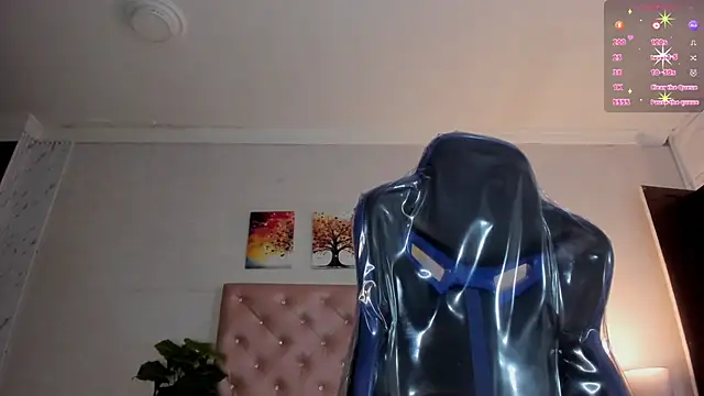 paulinasaeEnz online show from April 17, 2026, 2:09 pm