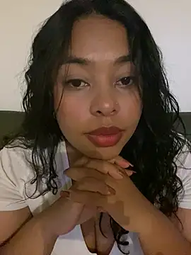 Snapshot of PUSHYLATE chatting on February 27, 2025, 10:09 pm PUSHYLATE online show from February 27, 2025, 10:09 pm