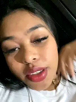 PUSHYLATE online show from October 19, 2025, 5:48 pm