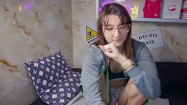 Snapshot of Lui_sa3 chatting on February 11, 2026, 4:51 pm Lui sa3 online show from February 11, 2026, 4:51 pm