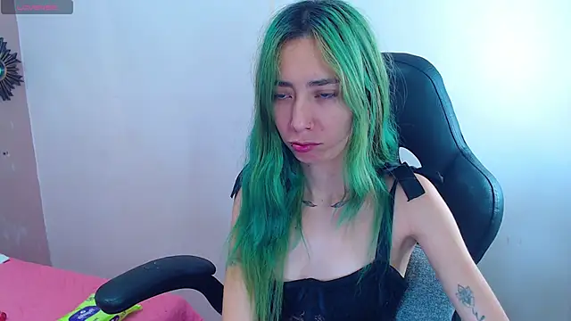 Erika Stevens online show from October 1, 2025, 8:02 pm