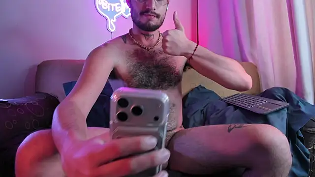 axel giracr online show from November 30, 2025, 7:36 pm