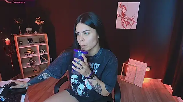  WednesdayFriday  online show from November 26, 2025, 6:52 pm