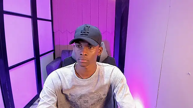 JacksonMuller  online show from December 16, 2025, 1:48 pm