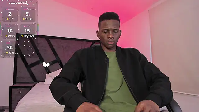 Snapshot of JacksonMuller_ chatting on February 18, 2026, 1:40 pm JacksonMuller online show from February 18, 2026, 1:40 pm