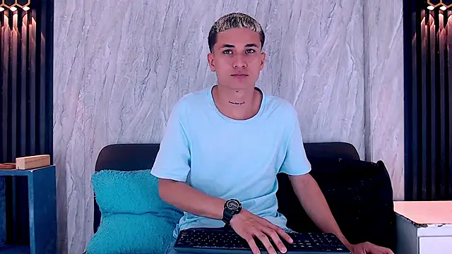 jeic 18 online show from November 21, 2025, 7:35 pm