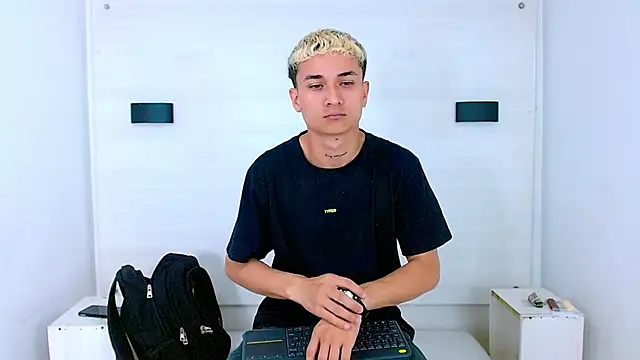 jeic 18 online show from November 14, 2025, 7:28 pm