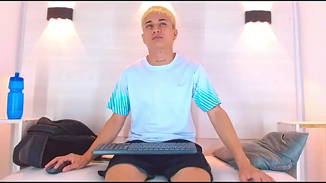 jeic 18 online show from September 26, 2025, 2:46 pm