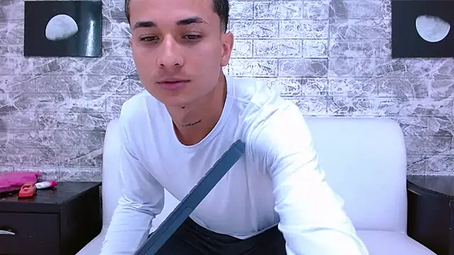 jeic 18 online show from November 20, 2025, 7:25 pm