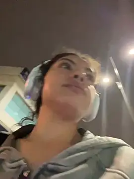 Nathcurly  online show from March 12, 2025, 5:46 am