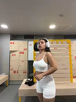 Nathcurly  online show from March 12, 2025, 2:41 am