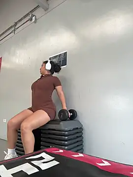 Nathcurly  online show from April 14, 2026, 8:03 pm