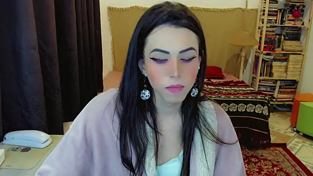 Sophie Fantasys online show from March 4, 2026, 4:31 am