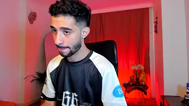 Your  hero1 online show from November 5, 2025, 5:16 pm