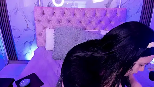 Abbyy Brooks online show from November 24, 2025, 11:32 am