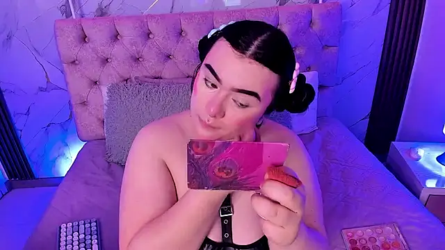 Abbyy Brooks online show from November 28, 2025, 12:05 pm