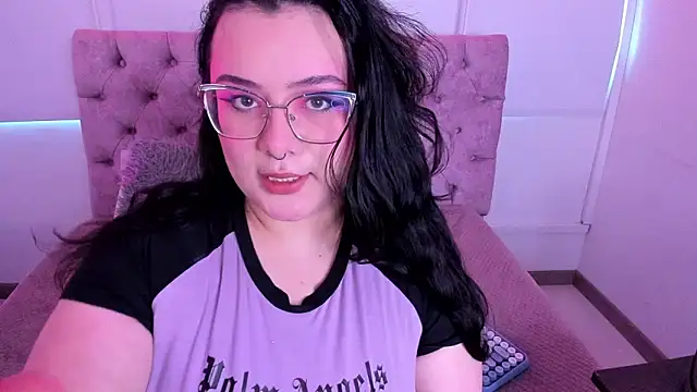 Abbyy Brooks online show from October 6, 2025, 11:44 am