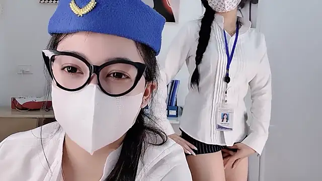 Mono-Stewardesss online show from February 7, 2026, 3:53 pm