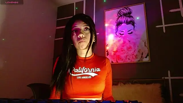 Ey im simone online show from October 7, 2025, 7:59 pm