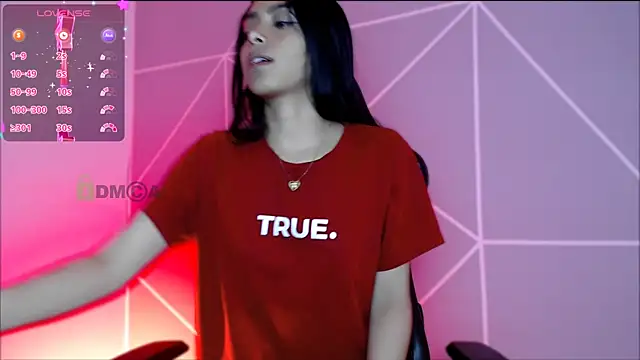 lilylouisee online show from September 17, 2025, 10:28 am