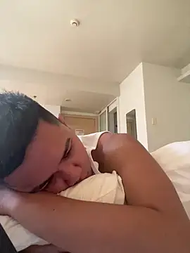 xgregor07 online show from December 16, 2025, 1:32 am