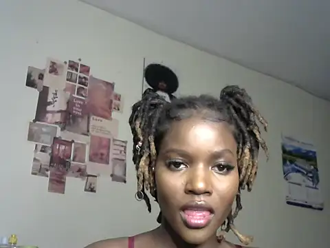 Aisharahma254 online show from November 2, 2025, 7:35 am