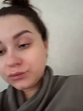 Snapshot of ellie_ssexy chatting on February 28, 2026, 5:18 am ellie ssexy online show from February 28, 2026, 5:18 am