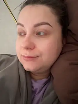 Snapshot of ellie_ssexy chatting on February 11, 2026, 5:29 am ellie ssexy online show from February 11, 2026, 5:29 am