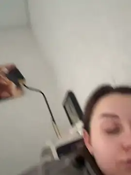 Snapshot of ellie_ssexy chatting on February 4, 2026, 5:24 am ellie ssexy online show from February 4, 2026, 5:24 am