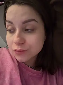 Snapshot of ellie_ssexy chatting on February 3, 2026, 5:27 am ellie ssexy online show from February 3, 2026, 5:27 am