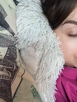 ellie ssexy online show from September 22, 2025, 4:29 am