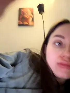 Snapshot of ellie_ssexy chatting on December 15, 2025, 5:13 am ellie ssexy online show from December 15, 2025, 5:13 am