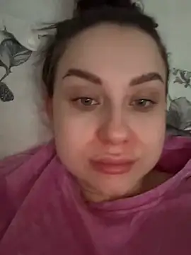 Snapshot of ellie_ssexy chatting on February 23, 2026, 5:19 am ellie ssexy online show from February 23, 2026, 5:19 am