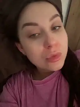 Snapshot of ellie_ssexy chatting on February 24, 2026, 5:30 am ellie ssexy online show from February 24, 2026, 5:30 am