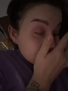 Snapshot of ellie_ssexy chatting on February 1, 2026, 5:17 am ellie ssexy online show from February 1, 2026, 5:17 am