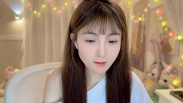 Snapshot of SHUIshui_ chatting on January 22, 2025, 2:14 pm SHUIshui online show from January 22, 2025, 2:14 pm
