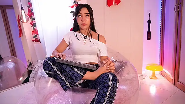 lilith  rosse online show from December 21, 2025, 2:41 pm