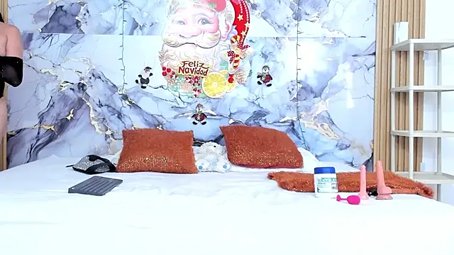 luna hoott online show from January 10, 2026, 7:20 pm