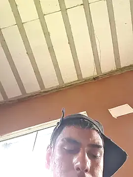 Snapshot of fernandes_v chatting on February 8, 2025, 5:18 pm fernandes v online show from February 8, 2025, 5:18 pm