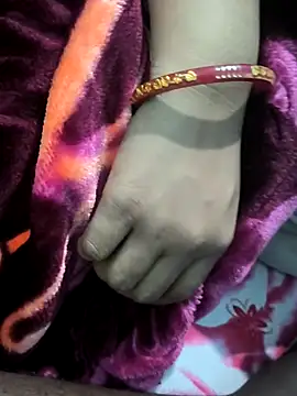 Crezy-Queen01 online show from October 19, 2025, 4:54 pm