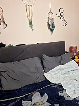 Toybox13 Pika online show from September 8, 2025, 8:08 pm