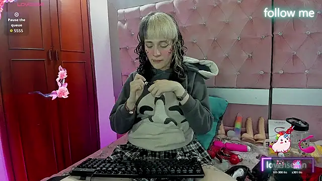 neeko princes online show from December 17, 2025, 12:21 pm