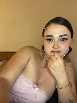 Snapshot of chunliklk chatting on October 15, 2025, 11:02 pm chunliklk online show from October 15, 2025, 11:02 pm