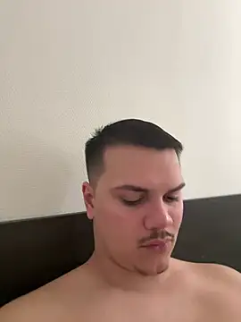 Cocoonefiree online show from February 20, 2025, 4:47 pm