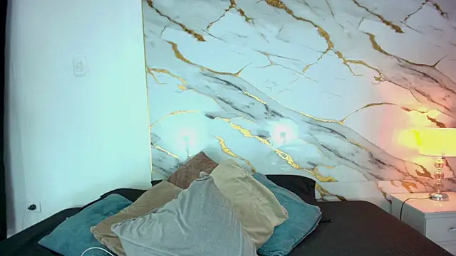 pretty ariiel online show from March 15, 2026, 10:00 am